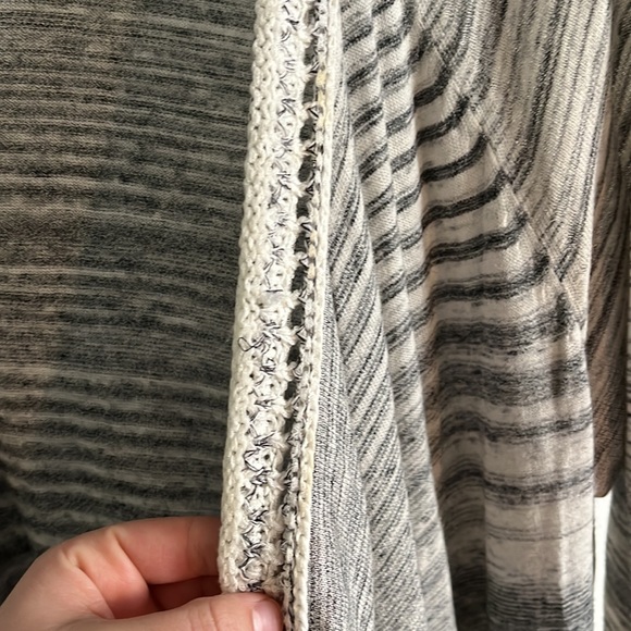 Nic + Zoe Cardigan - Picture 4 of 5